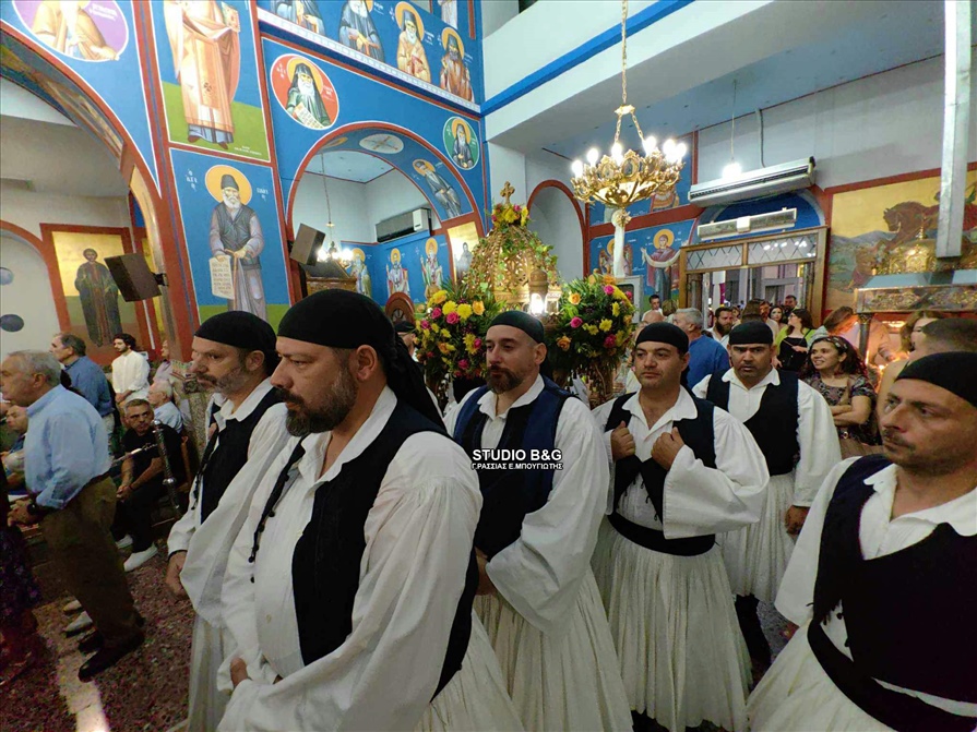 Αγίας Κυριακής 15