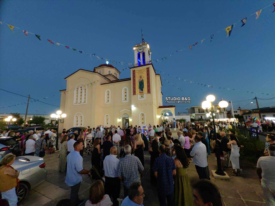 Αγίας Κυριακής 3