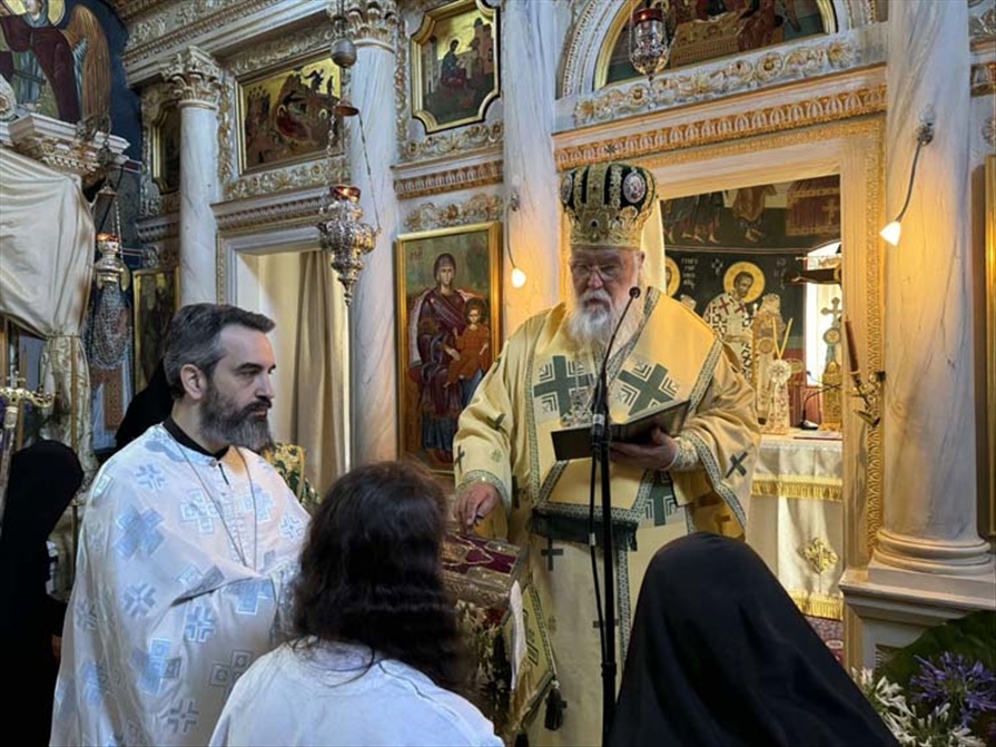 koures monazouson iera mitropoli kerkyras 9