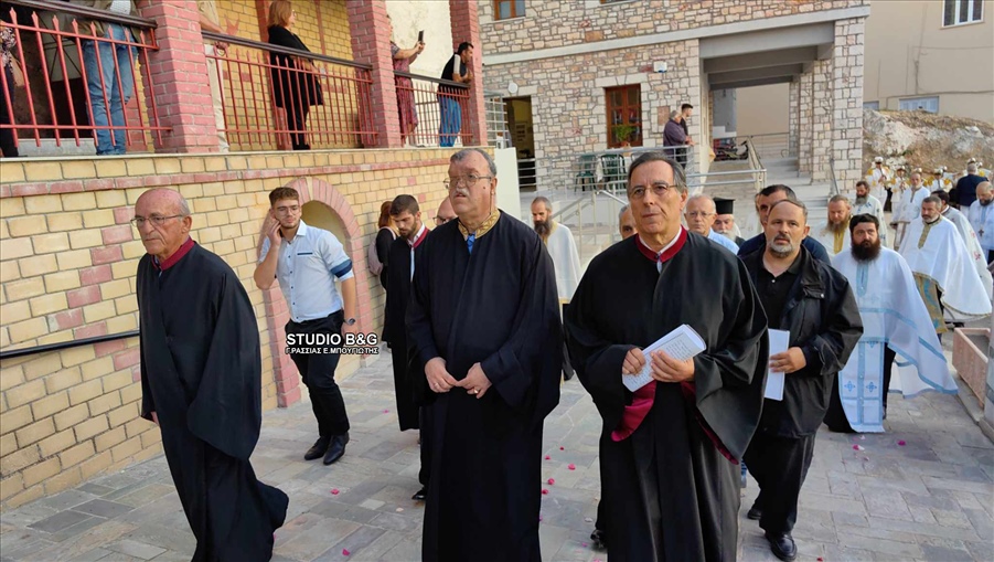 086135e7 daa9 45f1 8260 3e5c4018fd67