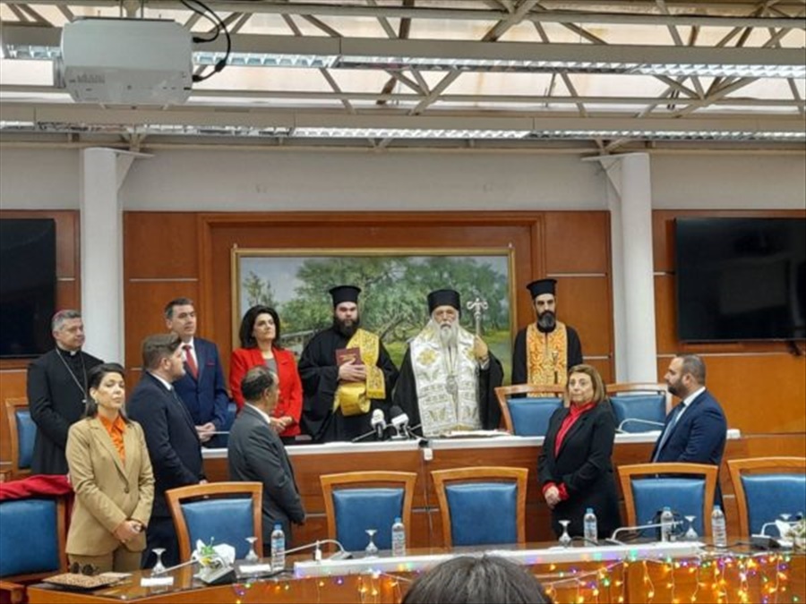 IMG f57f9a3dbfb6f2af84e585ae5dd34b80 V 600x450