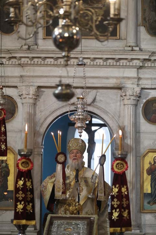 ΧΕΙΡΟΘΕΣΙΑ ΟΙΚΟΝΟΜΟΥ ΣΤΗΝ ΜΗΤΡΟΠΟΛΗ ΚΕΡΚΥΡΑΣ 2