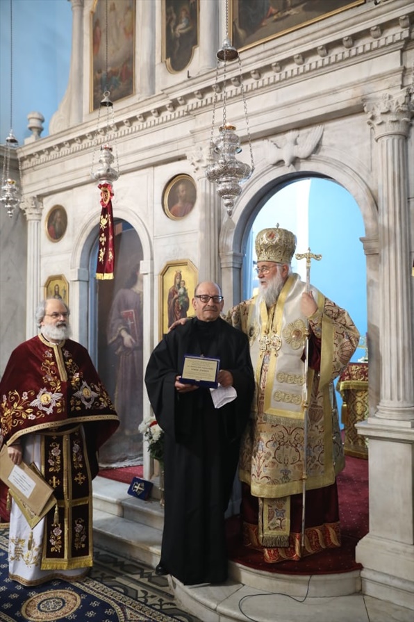 ΧΕΙΡΟΘΕΣΙΑ ΟΙΚΟΝΟΜΟΥ ΣΤΗΝ ΜΗΤΡΟΠΟΛΗ ΚΕΡΚΥΡΑΣ 7