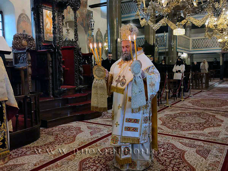 52726577627 f728e16956 b