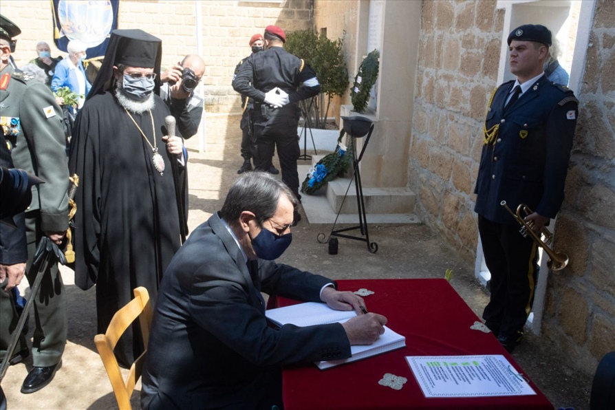 Φυλακισμένα Μνήματα 3