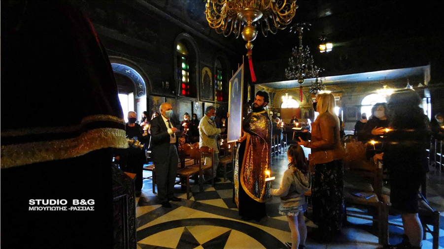 NAFPLIO H PERIFORA TOU NUMFIOU XRISTOU EKKLHSIA COVID19