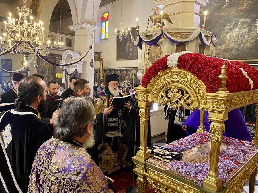 Ο εσπερινός της αποκαθήλωσης στην Κέρκυρα 1 1