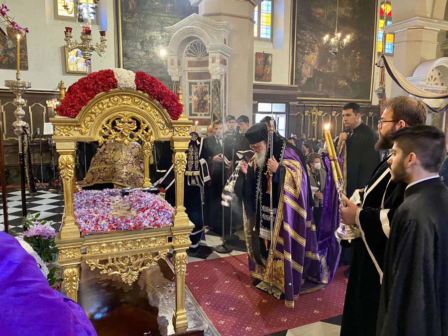 Ο εσπερινός της αποκαθήλωσης στην Κέρκυρα 3