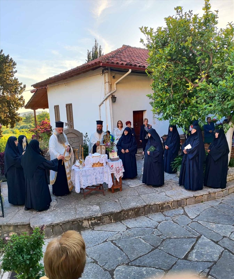 IMG 98d4698956a588eaad67ec0712acdd4c V