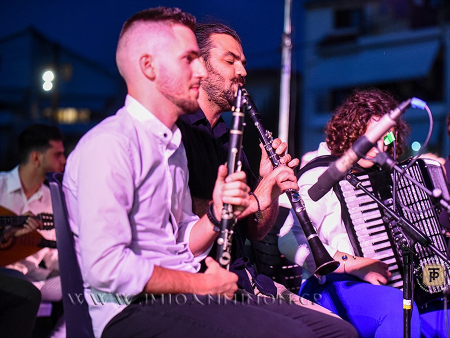 52998124854 ec23c3aa1d b