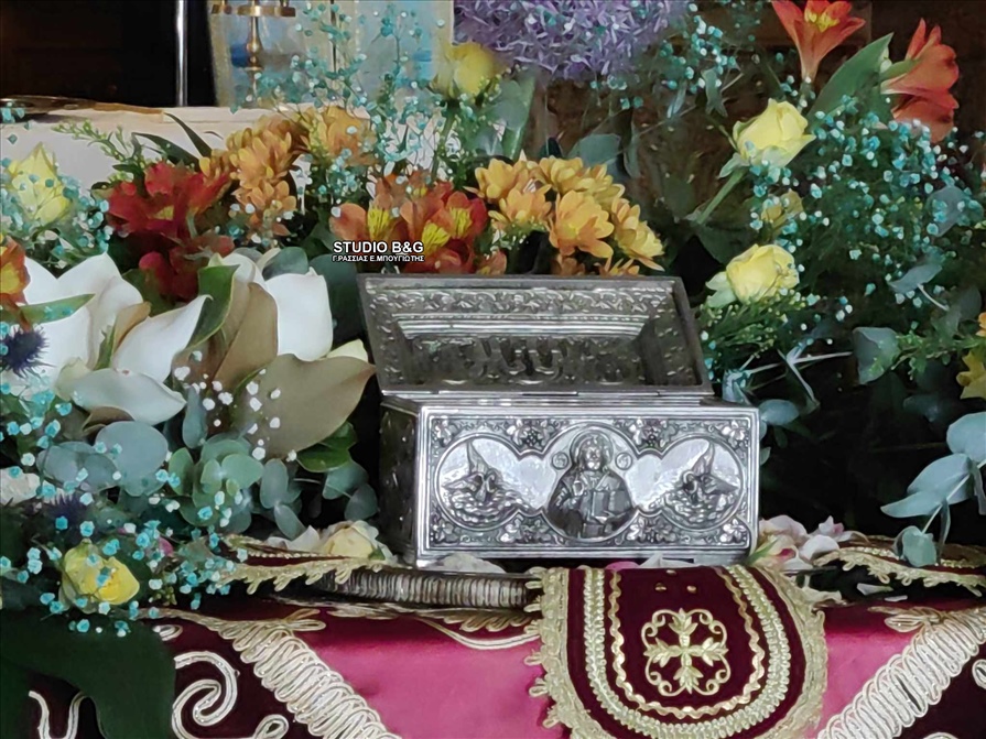 Φίχτια υποδοχή ιερών λειψάνων 24