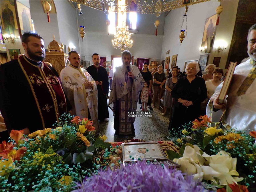Φίχτια υποδοχή ιερών λειψάνων 47