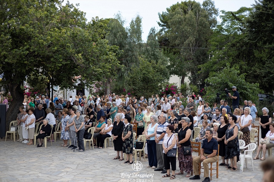eorti agias triados 7