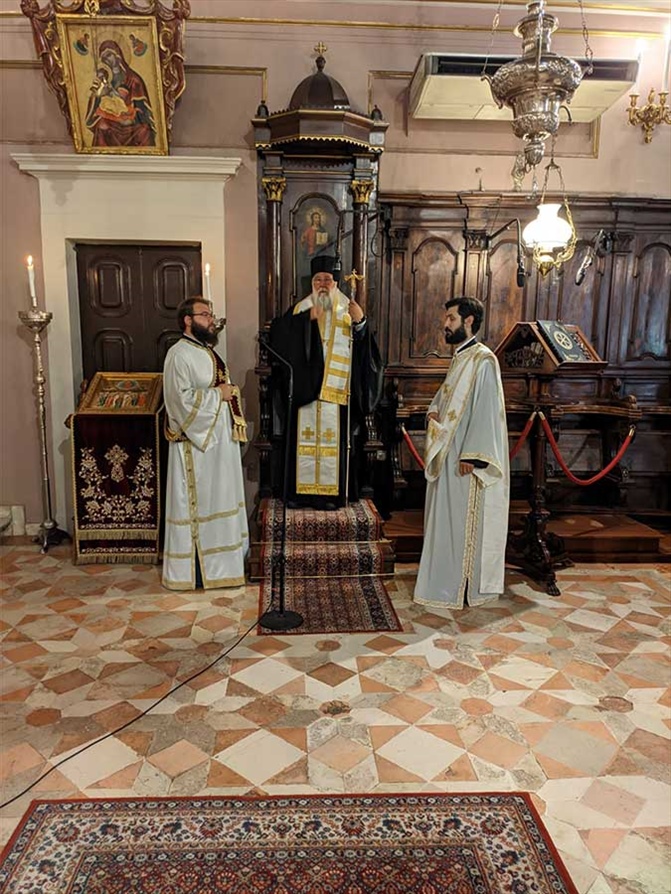 Η ΜΗΤΡΟΠΟΛΗ ΚΕΡΚΥΡΑΣ ΚΟΝΤΑ ΣΤΟΥΣ ΥΠΟΨΗΦΙΟΥΣ ΤΩΝ ΠΑΝΕΛΛΑΔΙΚΩΝ ΕΞΕΤΑΣΕΩΝ 13