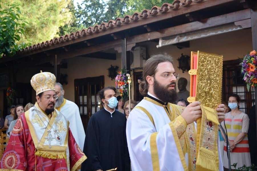 o mitropolitis bouenos aires k iosif ston ag georgio irakleiou attikis gia tin eorti ton ipeiroton agion 004