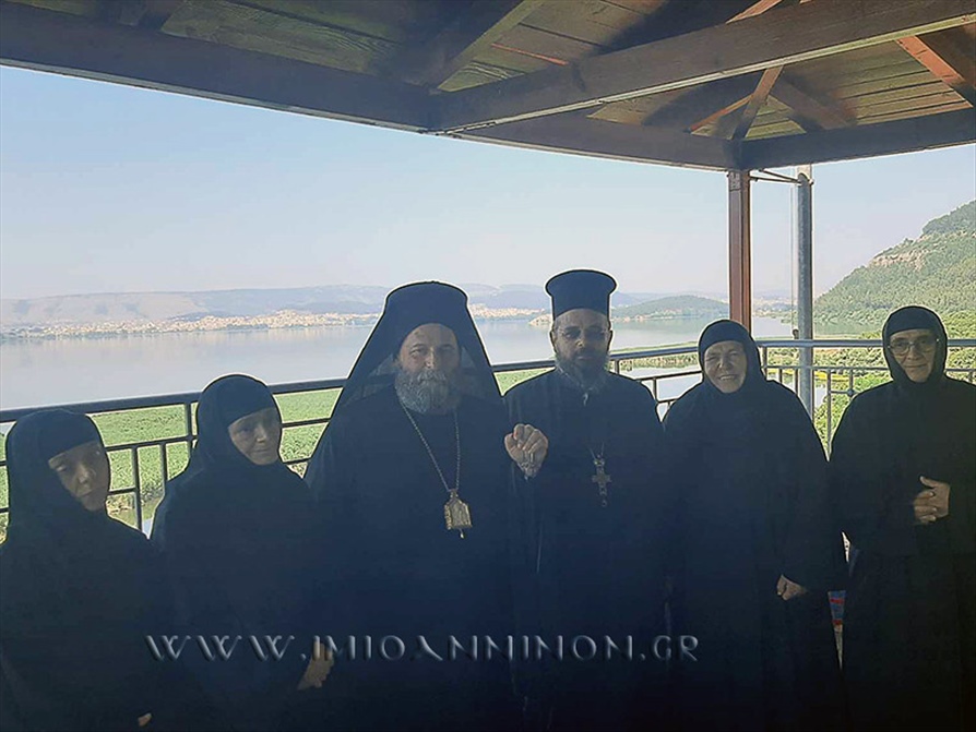 53049213351 c022fb1160 b