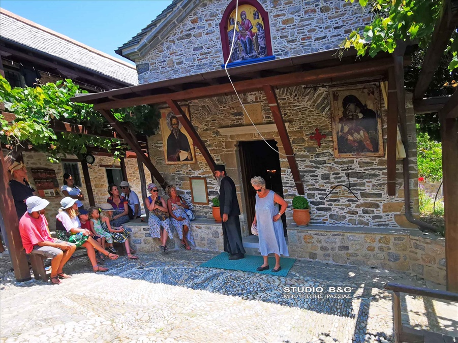 ALONNHSOS TOURISTIKES IKONES52