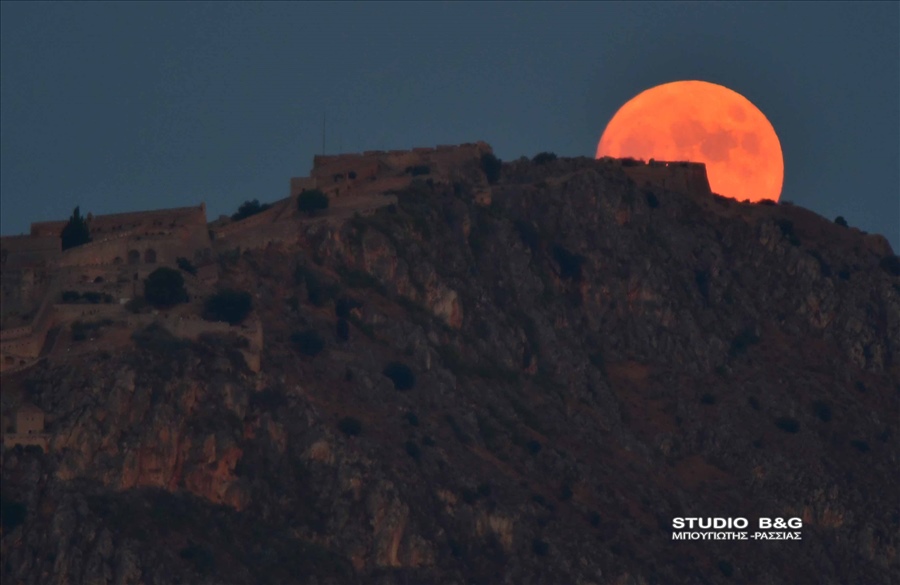NAFPLIO PANSELHNOS IOULIOU FEGGARI ELAFIOU3