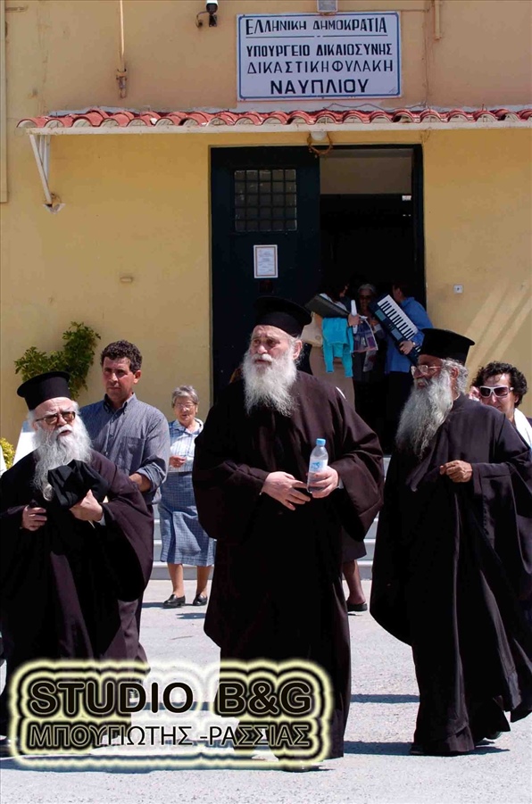 PATERAS HLIAS FULAKES1