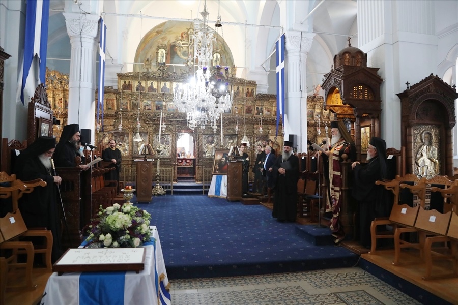 resized resized A31I2967