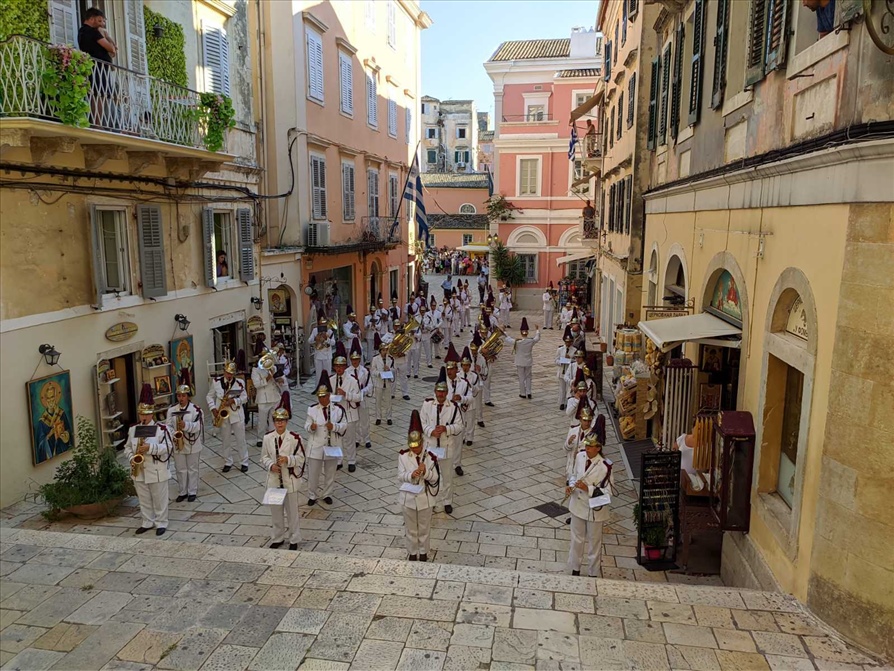 ΤΑ ΜΠΑΣΜΑΤΑ ΤΟΥ ΑΓΙΟΥ ΣΠΥΡΙΔΩΝΟΣ 5