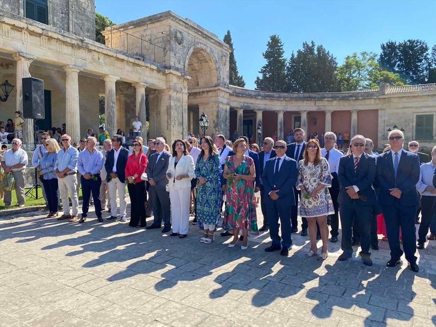 ΜΕΓΑΛΟΠΡΕΠΗ ΛΙΤΑΝΕΙΑ ΤΟΥ ΣΚΗΝΩΜΑΤΟΣ ΤΟΥ ΑΓΙΟΥ ΣΠΥΡΙΔΩΝΟΣ ΣΤΗΝ ΚΕΡΚΥΡΑ 20