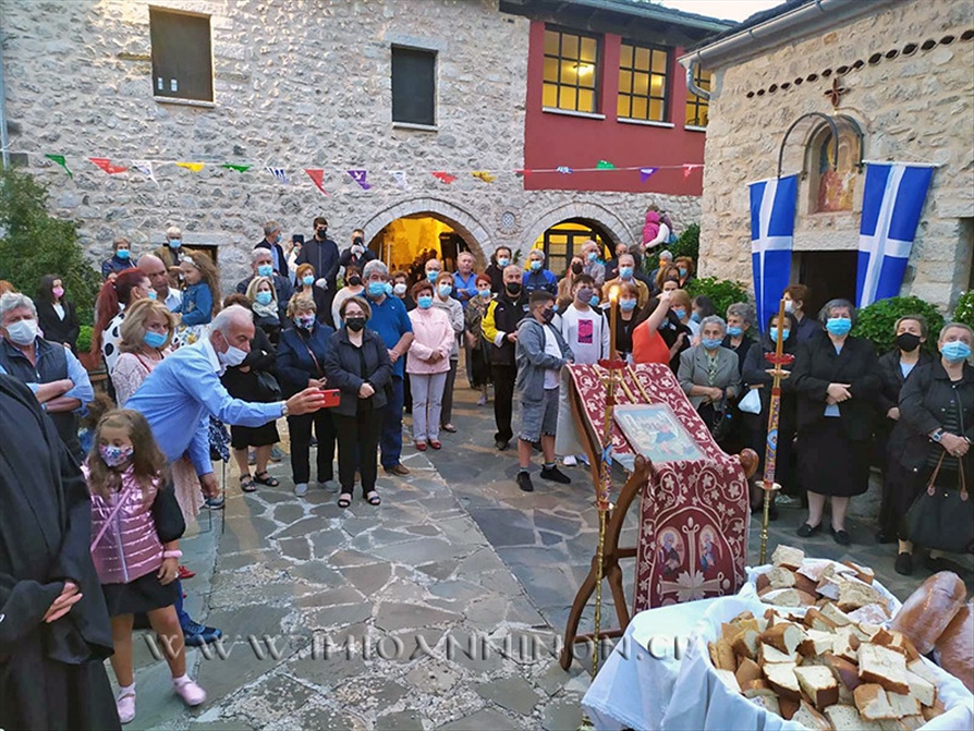 51436832305 0116e512d8 b