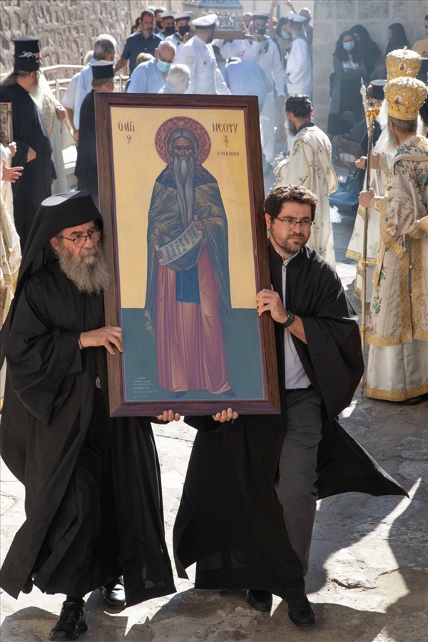 A31I4569 scaled 1400x2100