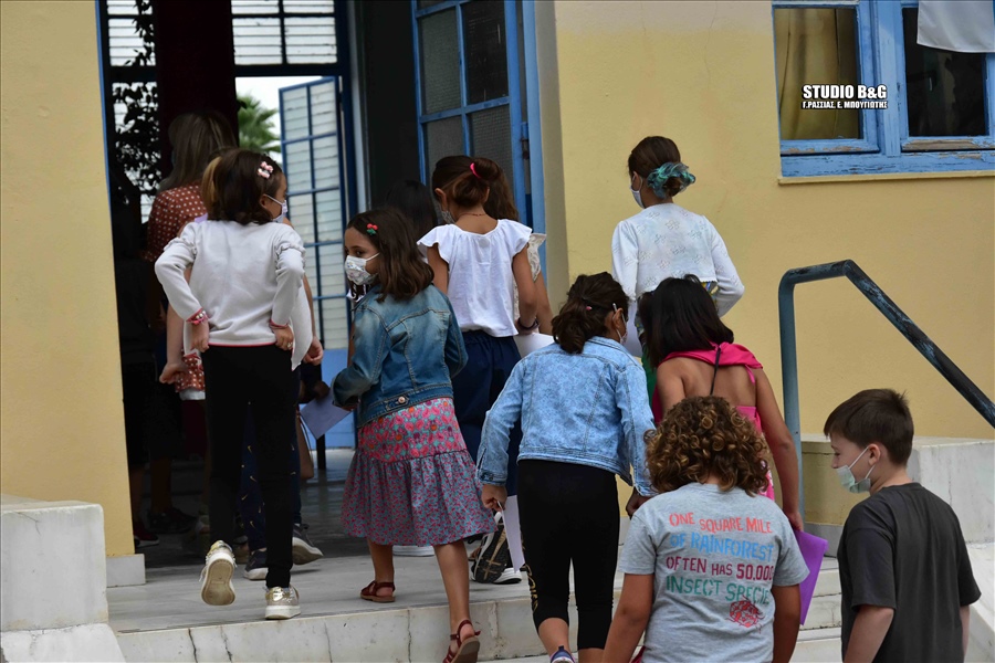 DSC 6749A DHMOTIKO NAU