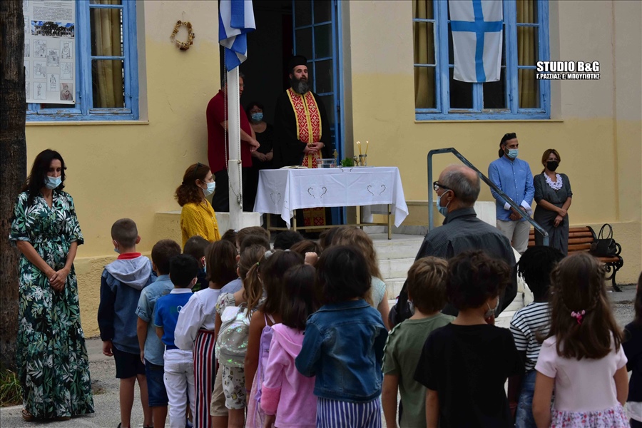 DSC 6754A DHMOTIKO NAU