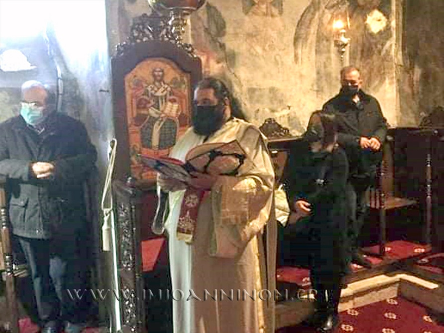 51693079369 1880064386 b