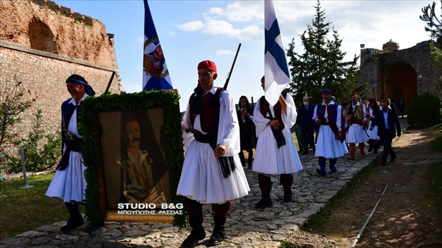 NAFPLIO EORTASMOI APELEYTHEROSH POLHS XATZIDAKHS6