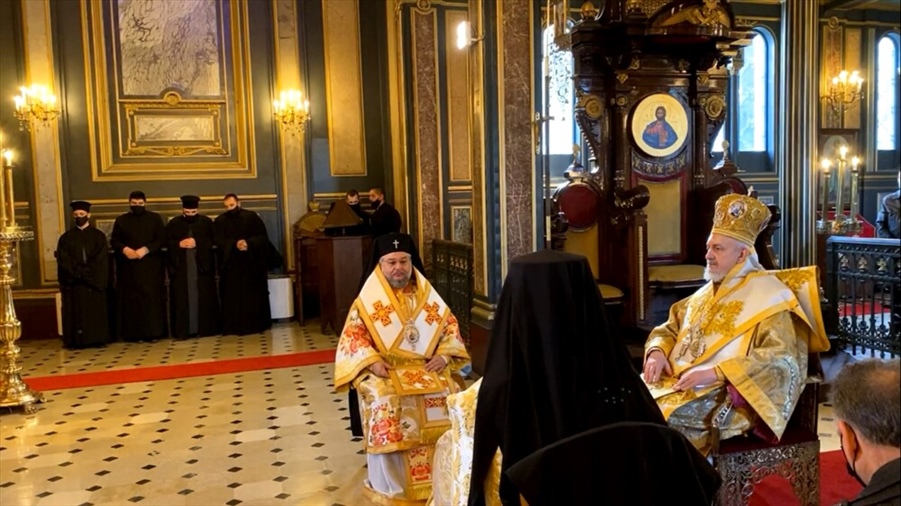 Ο Γέρων Χαλκηδόνος Εμμανουήλ στον Άγιο Στέφανο της Βουλγαρικής παροικίας στην Πόλη