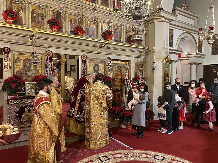 ΧΡΙΣΤΟΥΓΕΝΝΑ ΣΤΗΝ ΜΗΤΡΟΠΟΛΗ ΚΕΡΚΥΡΑΣ 2
