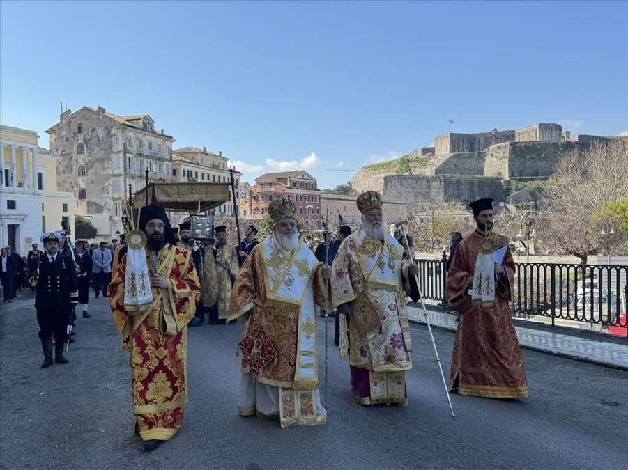 DIAMARTYRIA TOY MITROPOLITI KERKYRAS GIA ANTIXRISTIANIKI EKTHESI STIN ETHNIKI PINAKOTHIKI 1