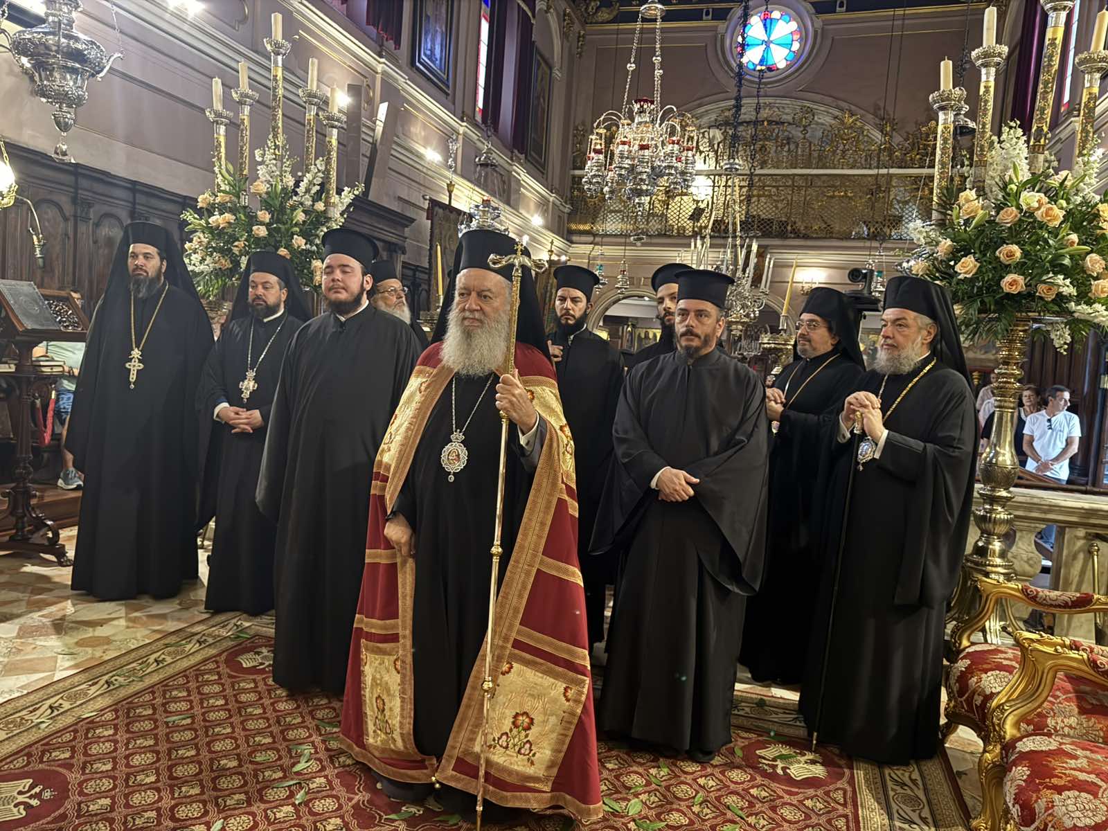archieratiko sylleitourgo sto iero proskynima tou agiou spyridonos 3
