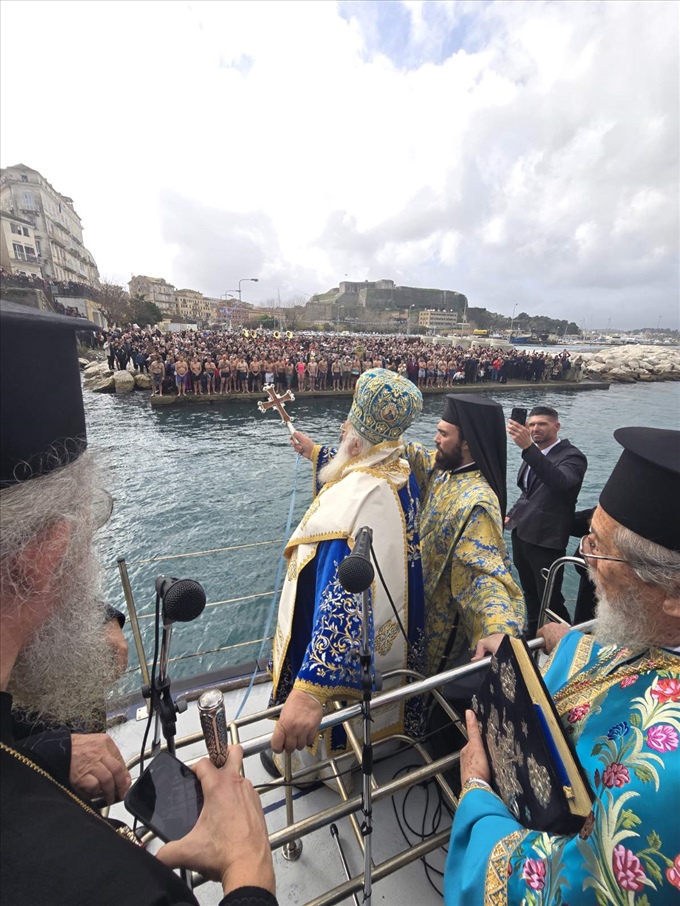 o agiasmos ton ydaton stin kerkyra 6