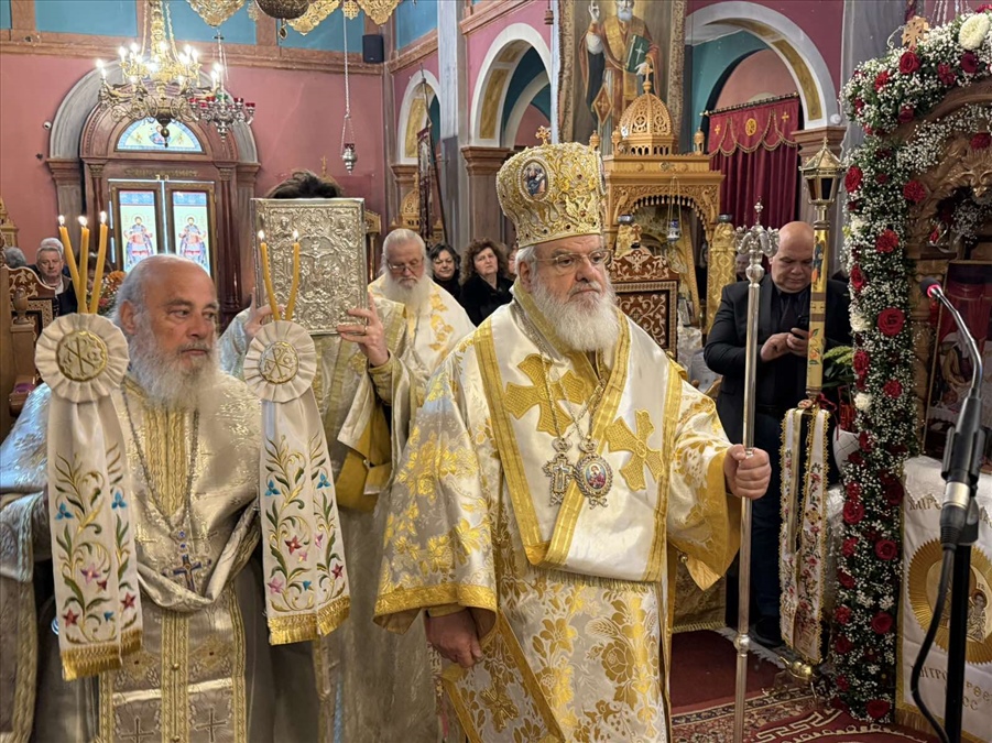 o mitropolitis vresthenis stin kerkyra 10