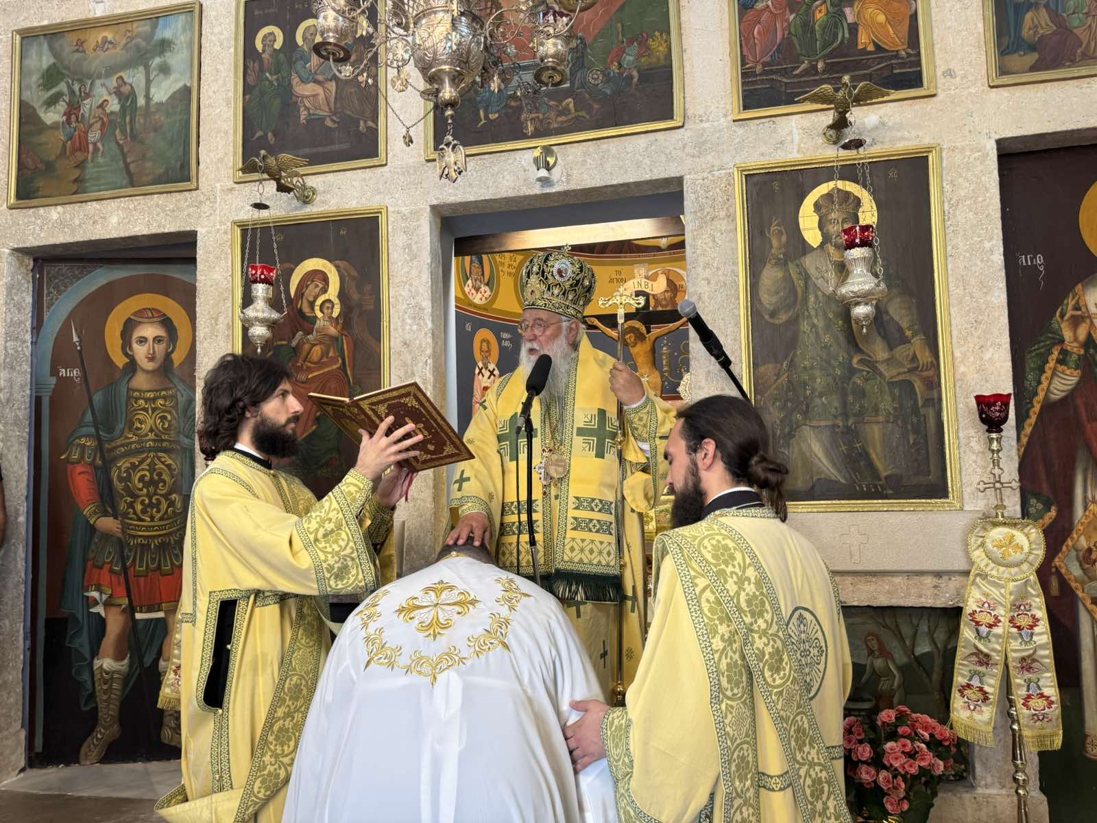 kerkyras nektarios i diastrofi tou ofthalmou skotizei ton anthropo 12