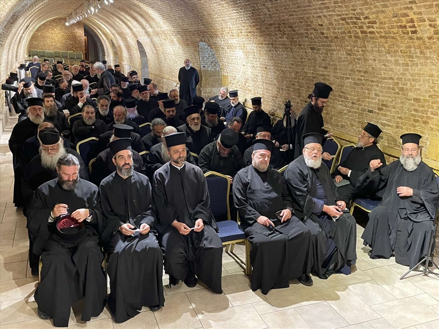 ieratiki synaxi stin mitropoli kerkyras 2