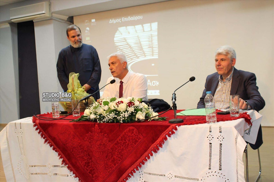 IMG 4e497eeda8c26db046613137b3d3e532 V