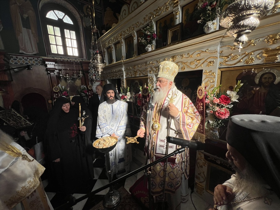 koura monachis stin kerkyra 14